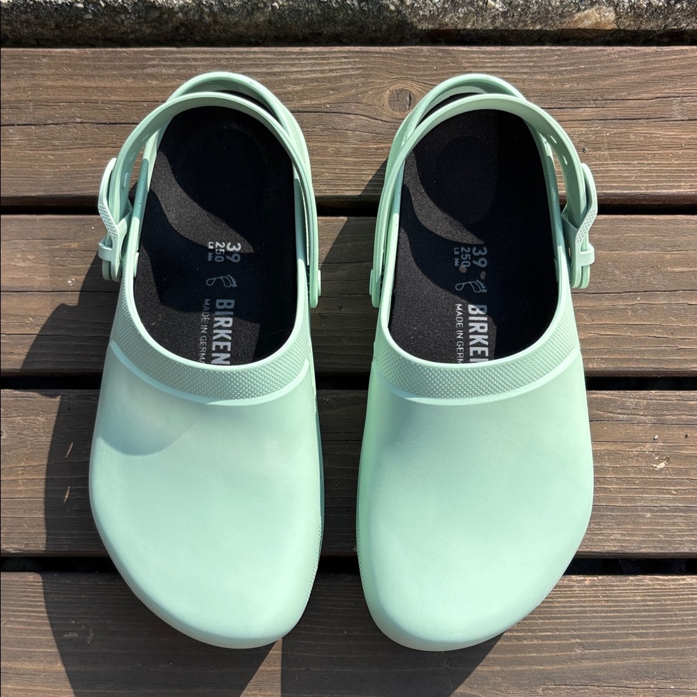 Birkenstocks Air 2.0 Clog, NWT, Size EU 39 (U.S. 8.5-9)